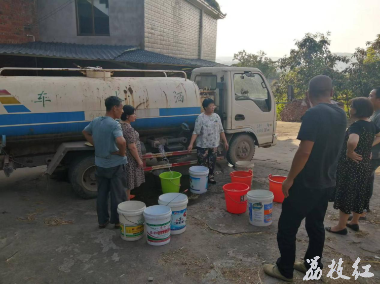 【民心守护】合江县望龙镇：入户解民忧，送水润民心 第 2 张