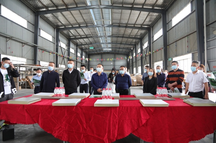 合江县人大常委会开展稳增长与优化营商环境改善情况视察活动 第 1 张