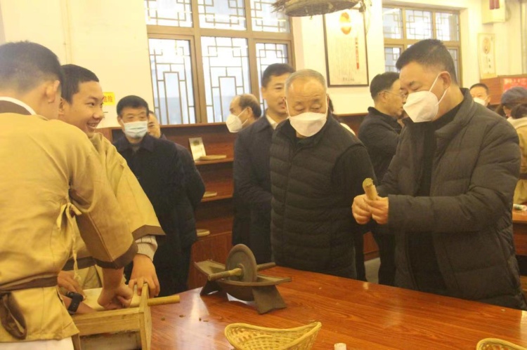 泸州市基层关工委组织建设现场会走进合江 第 2 张