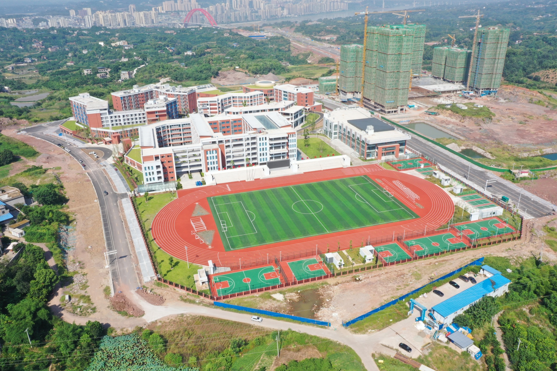 合江中学江北校区迎来新生入学 第 1 张